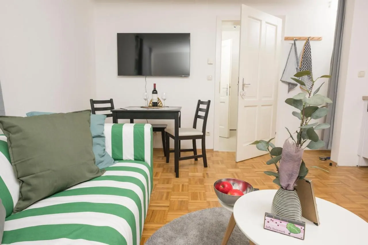 Zum Grazer Uhrturm Apartment Austria