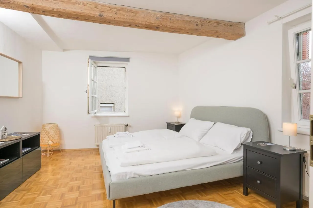 Zum Grazer Uhrturm Apartment Graz